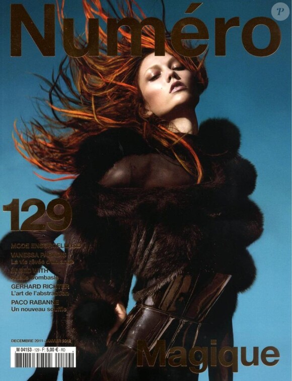 Karlie Kloss en couverture du magazine Numéro pour le mois de décembre 2011