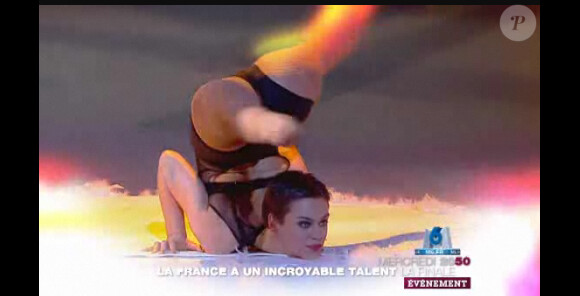 Nina Burri dans la bande-annonce de La France a un Incroyable Talent, diffusée le mercredi 14 décembre 2011 sur M6