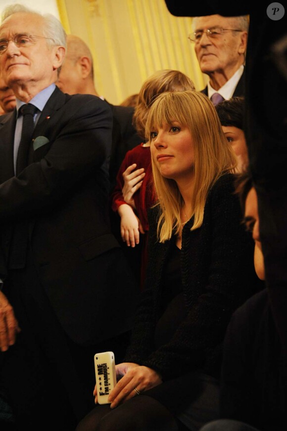 Malénie Page, compagne de Nagui, au ministère de la Culture, à Paris, le 14 décmebre 2011.