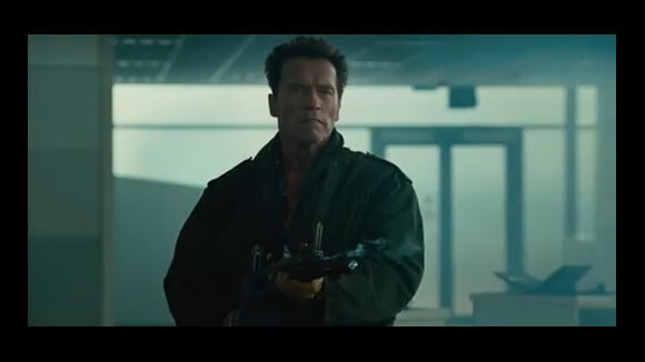 Expendables 2 : Le retour de Schwarzenegger dans le bruit et la fureur