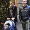Antonio Cassano, sa femme Carolina Marcialis et leur petit garçon Christopher à Milan le 15 décembre 2011