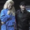 Claudia Schiffer fait une pause avec son mari Matthew Vaughn alors qu'elle est en plein shooting à Sorrente, en Italie. Le 15 décembre 2011