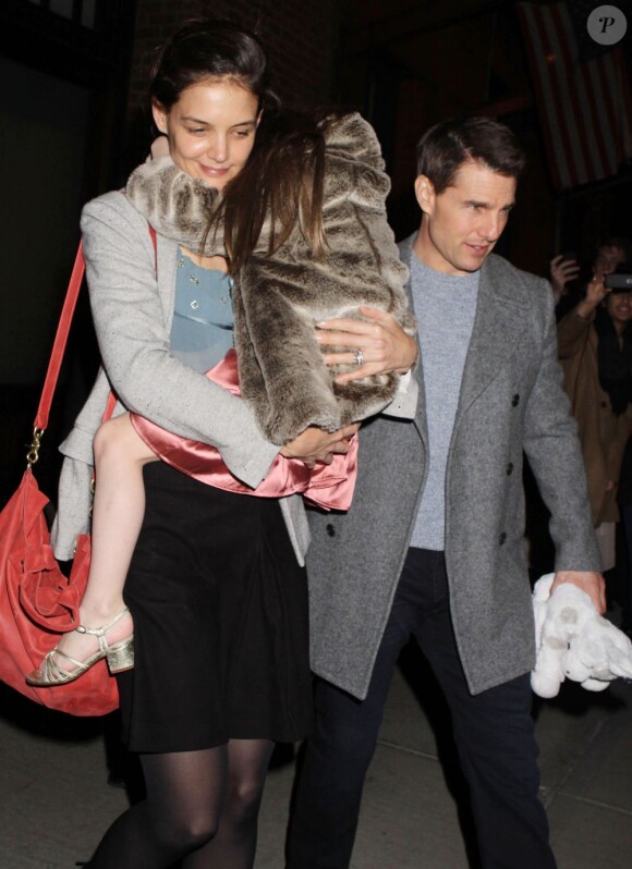 Tom Cruise, Katie Holmes et Suri à New York, le 16 décembre 2011.