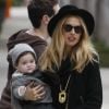 Rachel Zoe et son fils Skyler à Los Angeles, le 19 décembre 2011.