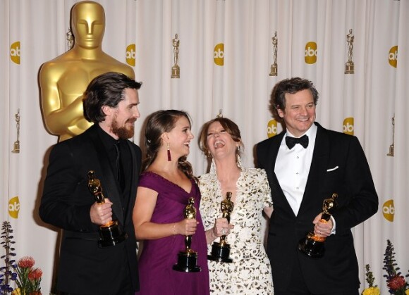Christian Bale, Natalie Portman, Melissa Leo et Colin Firth, arborant fièrement leurs Oscars - février 2011