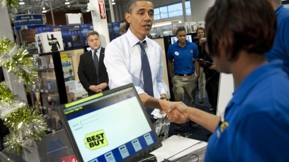 Barack Obama : Esseulé, le président américain fait du shopping incognito