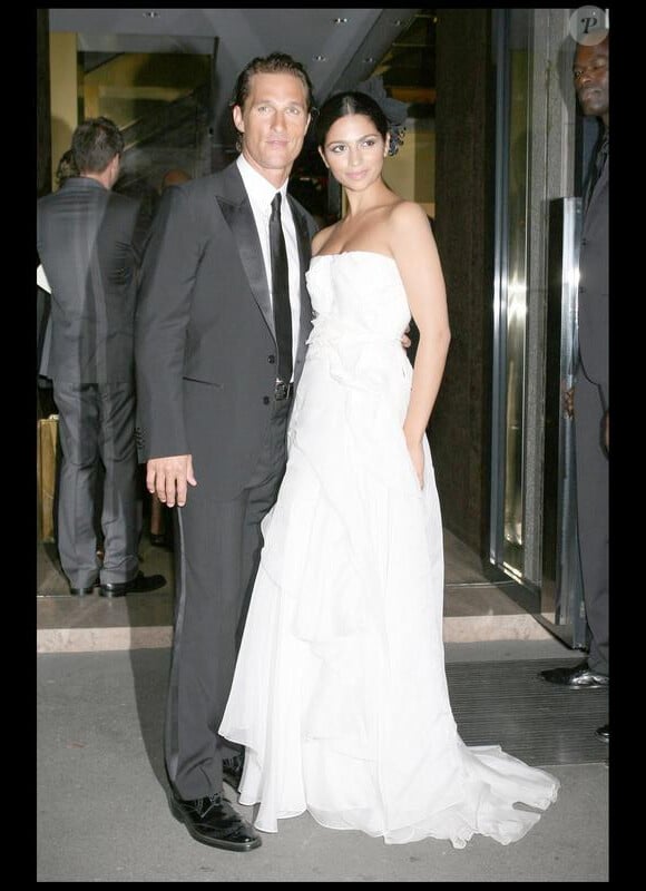 Matthew McConaughey et Camila Alves : très élégants au Dîner Dolce & Gabbana en septembre 2008