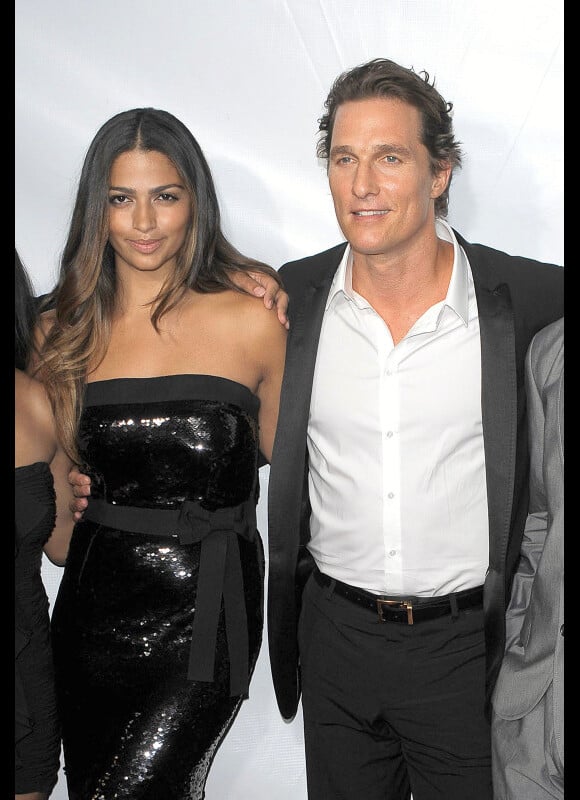 Matthew McConaughey et sa douce Camila Alves : très élégants au Cipriani à New York en juin 2010