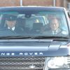 Le prince Philip, époux de la reine Elizabeth II, quittait mardi 27 décembre au matin l'hôpital Papworth de Cambridge, où il avait été admis le vendredi 23, après avoir subi une intervention chirurgicale pour la pose d'un stent. Il rejoint en Range Rover sa famille à Sandringham (Norfolk).