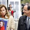 François Hollande et Valérie Trierweiler à Brive-la-Gaillarde, le 5 novembre 2011. Le candidat socialiste s'en sort très bien et n'agace que 47% d'entre vous.