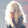 Christina Aguilera n'est plus la chanteuse fine ou voluptueuse que nous avons connue : sa prise de poids conséquente l'empêche désormais de bouger sur scène. Cardiff, octobre 2011.