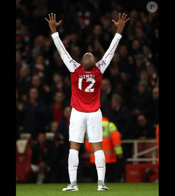 Thierry Henry acclamé par le public lors de son retour le 9 janvier 2012 à Londres