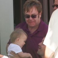Elton John et David Furnish : Vacances hawaïennes avec leur adorable Zachary