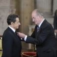Nicolas Sarkozy a été décoré de  l'ordre de la Toison d'Or par le roi Juan Carlos Ier d'Espagne, lundi 16  janvier 2011, à Madrid. La reine Sofia, le prince Felipe et la  princesse Letizia assistaient à la cérémonie.