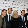 Kevin Bishop, Tim Draxl, Olivia Newton-John, Xavier Samuel et Kris Marshall à la première de My Best Men à Sydney le 14 janvier 2012