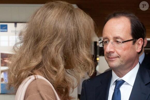 Valérie Trierweiler et François Hollande à Cayenne, le 16 novembre 2011.