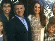 Rania de Jordanie, son mari et leur quatre enfants superbes pour les voeux 2012