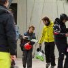 Felipe, 13 ans, et Victoria, 11 ans, profitaient des joies de la neige à Baqueira Beret, le 22 janvier 2012. Avec leurs gardes du corps et le conseiller de leur mère Elena, Carlos Garcia Revenga, mais sans l'infante, qui s'abrite des médias en raison du scandale Noos dans lequel est impliqué son beau-frère Iñaki Urdangarin.