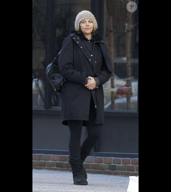 Maggie Gyllenhaal, enceinte, à New York, le 30 janvier 2012