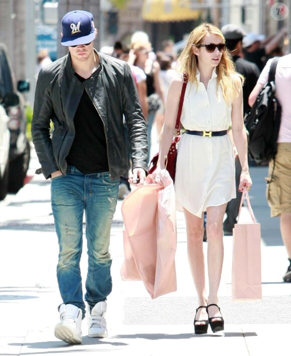 Emma Roberts et Chord Overstreet à Los Angeles, le 15 juillet 2011.