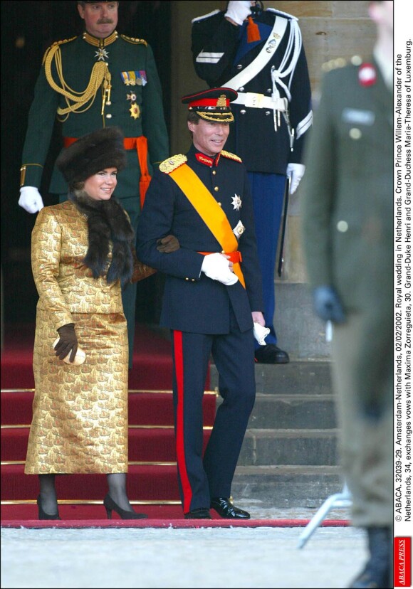 Le couple grand-ducal de Luxembourg au mariage de Willem-Alexander et Maxima des Pays-Bas.
Le prince Willem-Alexander des Pays-Bas et la princesse Maxima se sont mariés le 2 février 2002 à Amsterdam. Le 2 février 2012, ils célébraient leurs noces d'étain.
