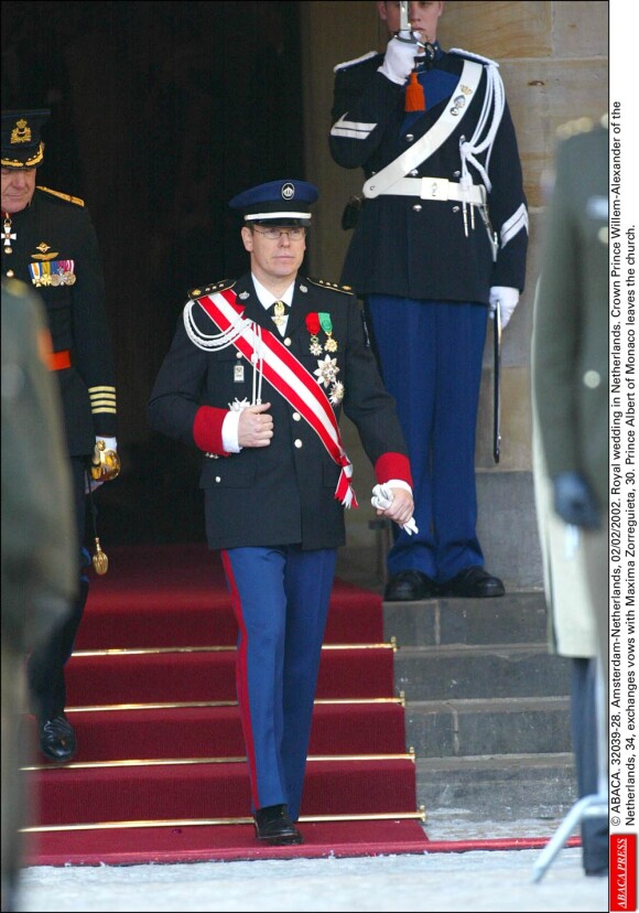 La prince Albert au mariage de Willem-Alexander et Maxima des Pays-Bas.
Le prince Willem-Alexander des Pays-Bas et la princesse Maxima se sont mariés le 2 février 2002 à Amsterdam. Le 2 février 2012, ils célébraient leurs noces d'étain.