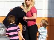Britney Spears devient reine du bowling devant ses adorables fils