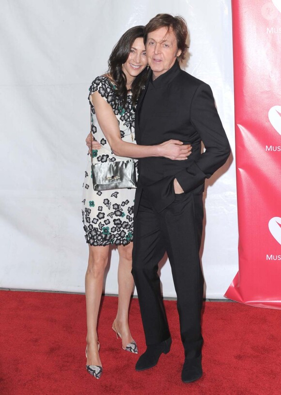 Paul McCartney et son épouse Nancy Shevell au gala MusiCares à Los Angeles, le 10 février 2012.