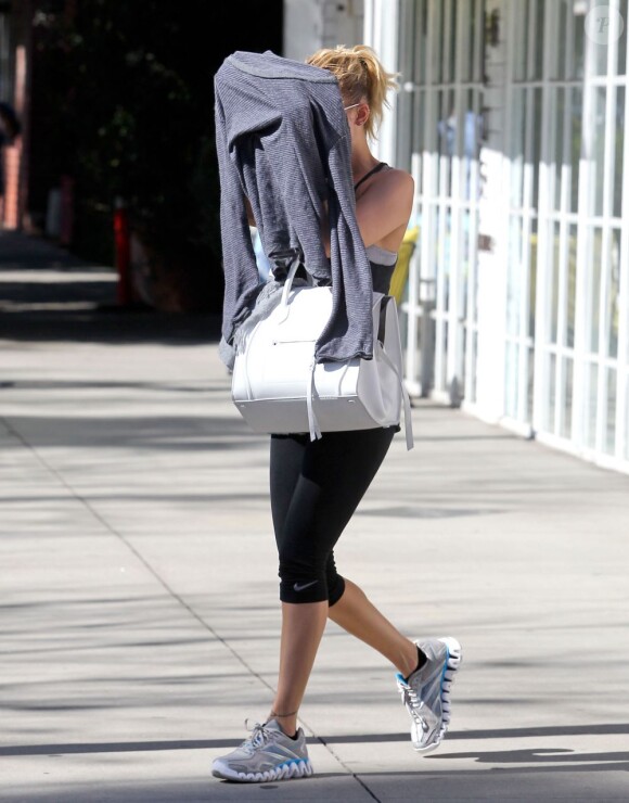 Nicole Richie quitte sa salle de sport à Los Angeles, le 14 février 2012.