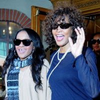 Obsèques de Whitney Houston : Sa fille Bobbi Kristina fugue après la cérémonie