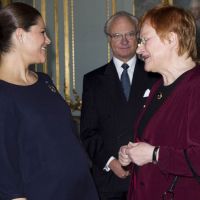 La princesse Victoria, enceinte de 8 mois, n'a pas raté l'adieu à Tarja Halonen