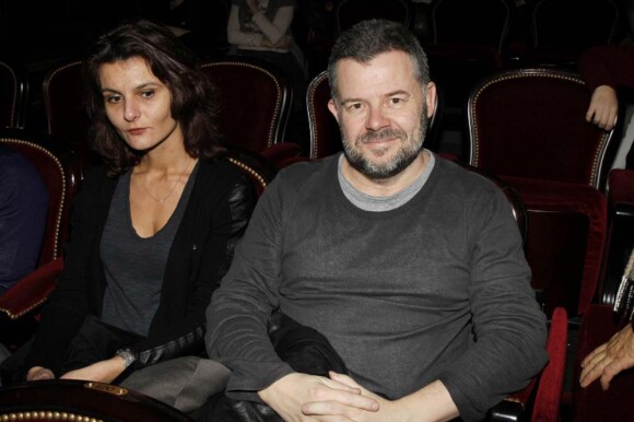 Eric Naulleau et son épouse pour le spectacle Diva Latina, au Théâtre du Châtelet, à Paris, le 27 janvier 2012.