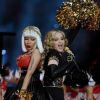 Madonna et Nicki Minaj  lors de son show du Super Bowl le 5 février 2012 à Indianapolis