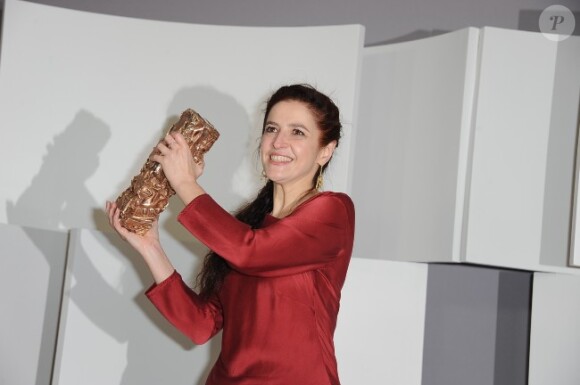 Laure Gardette, César du meilleur montage pour Polisse lors de la cérémonie des César, à Paris le 24 février 2012.
