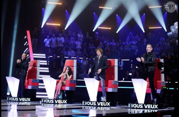 Les quatre coachs de The Voice, Jenifer, Garou, Florent Pagny et Louis Bertignac séduits dans The Voice, samedi 25 février sur TF1