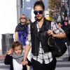 Jessica Alba et sa fille Honor vont déjeuner ensemble à Los Angeles, le 25 février 2012