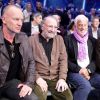 Sting, Claude Brasseur, Jean-Paul Belmondo et Jean Reno lors du match opposant le Français Jean-Marc Mormeck à Vladimir Klitschko, à Düsseldorf le 3 mars 2012