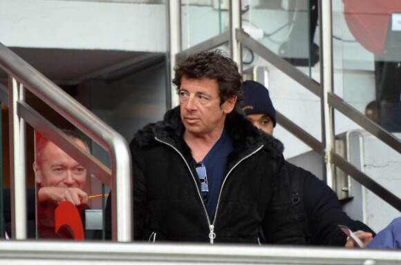 Patrick Bruel le 4 mars 2012 au Parc des Princes lors du match PSG-Ajaccio (4-1)