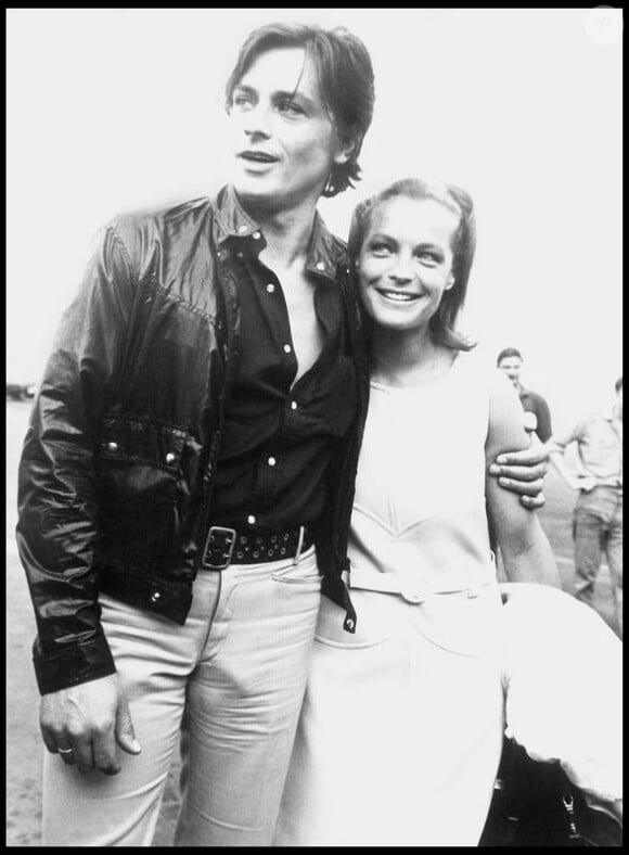 Alain Delon et Romy Schneider sur le tournage du film La Piscine en 1968