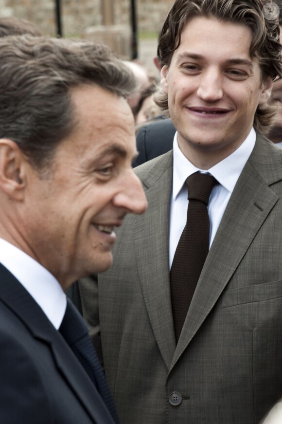 Jean Sarkozy aux côtés de son père Nicolas