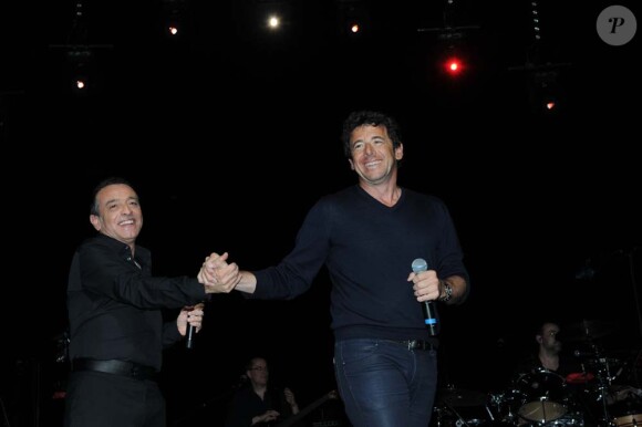 Patrick Bruel rejoint Félix Gray sur la scène de l'Olympia à Paris, le 7 mars 2012.
