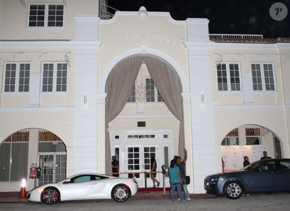 Inauguration de son restaurant baptisé Villa Azur, à Miami. 8 mars 2012