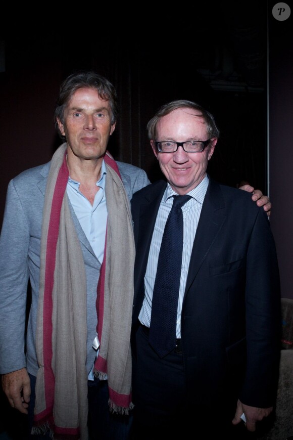 Dominique Desseigne et Bertrand Meheut à la soirée de remise du Prix Théâtre de la Fondation Diane & Lucien Barrière, au Théâtre au Rond-Point, à Paris, le mardi 13 mars 2012.