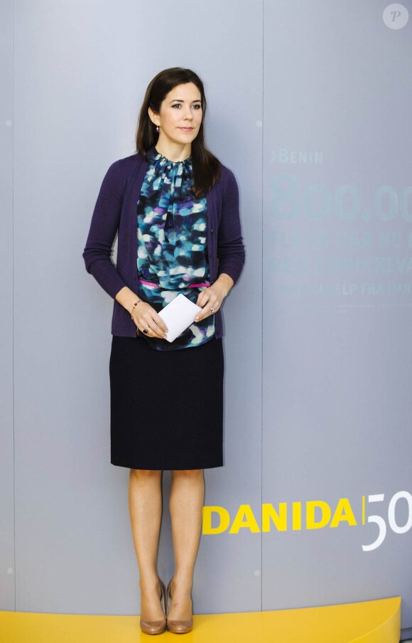 La princesse Mary inaugurait le 16 mars 2012 une exposition pour le 50e anniversaire de Danida, l'organisme danois d'assistance au développement.