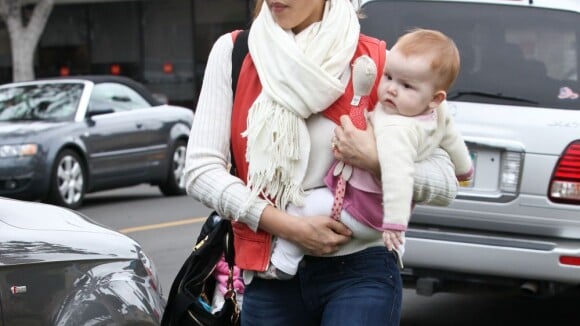 Jessica Alba : Préoccupée par une visite médicale, avec son adorable bébé