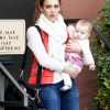 En maman poule, Jessica Alba a emmené sa fille Haven, 6 mois, dans un centre médical à Los Angeles. Le 16 mars 2012