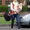 Jessica Alba et sa fille Haven, 6 mois, sortent d'un centre médical à Los Angeles. Le 16 mars 2012