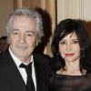 Pierre Arditi et Evelyne Bouix pour la remise des prix des "Trois Coups de l'Angélus", lors d'un dîner à l'Hôtel Bristol à Paris le 19 mars 2012
 