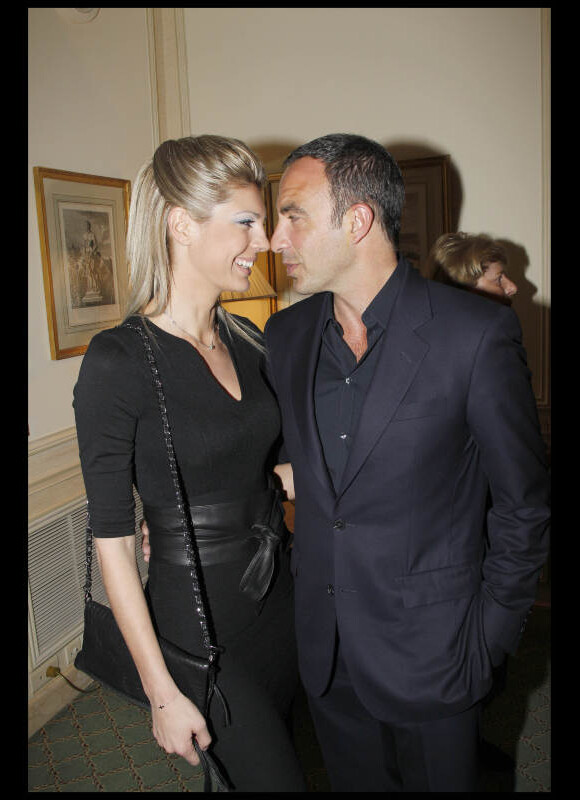 Tina Grigouriou et son compagnon Nikos Aliagas pour la remise des prix des "Trois Coups de l'Angélus", lors d'un dîner à l'Hôtel Bristol à Paris le 19 mars 2012
 