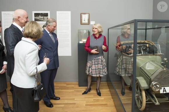 Avant de quitter la Norvège, le 22 mars 2012, visite avec le roi Harald et la reine Sonja au musée d'art, d'architecture et de design d'Oslo, pour y découvrir l'expo "Voyages royaux 1905-2005".
Le prince Charles et Camilla Parker Bowles effectuaient en mars 2012 une tournée officielle en Scandinavie, en représentation de la reine Elizabeth II, dans le cadre de son jubilé de diamant.